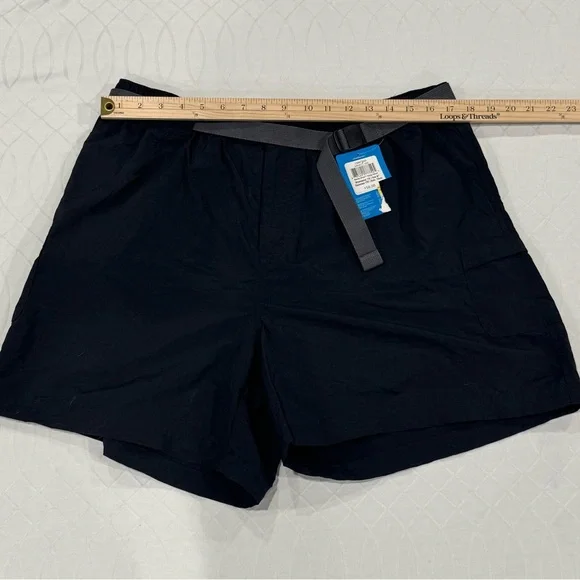 NWT Women’s Columbia Black Belted Sandy
River Cargo Shorts Size 1X - Picture 8 of 11